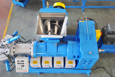  Hot Feed Extruder for Rubber  